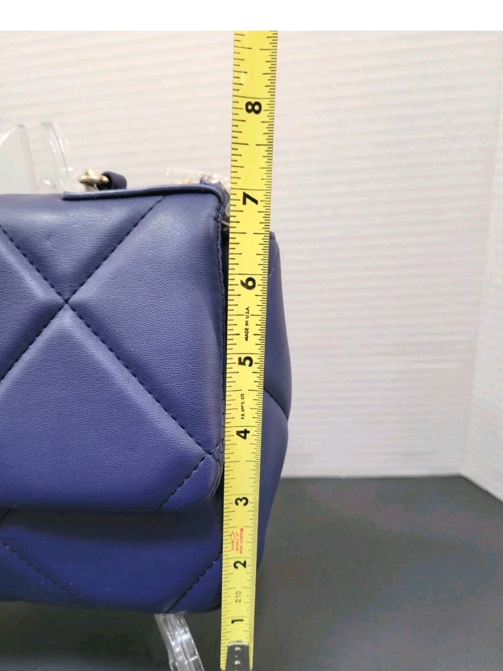 Badgley Mischka Periwinkle Quilted Crossbody Bag with Gold Logo & Chain New! - Picture 9 of 10